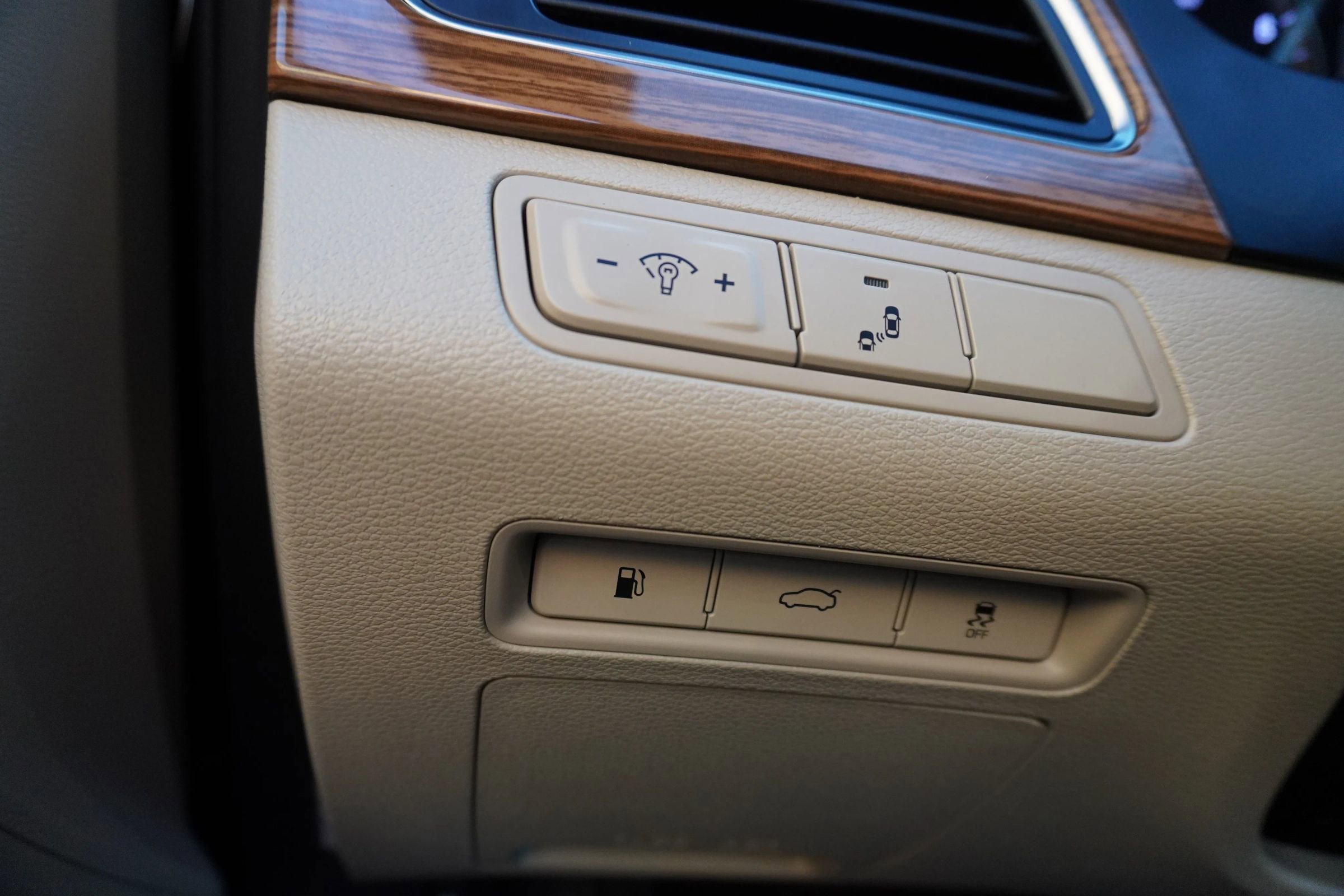 Used 2015 Hyundai Sonata Limited w/ Option Group 05 image 25