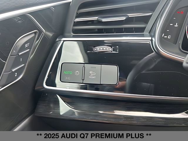 Used 2025 Audi Q7 3.0T Premium Plus AWD/4WD image 33