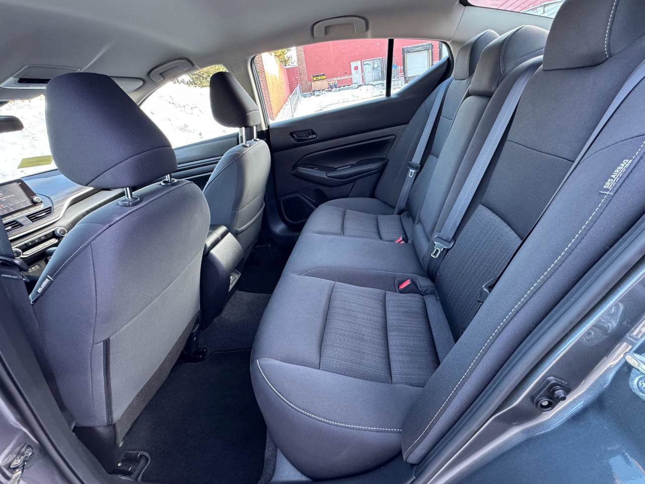 Used 2024 Nissan Altima 2.5 SV image 9