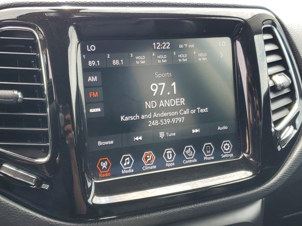 Used 2019 Jeep Compass Limited AWD/4WD image 16