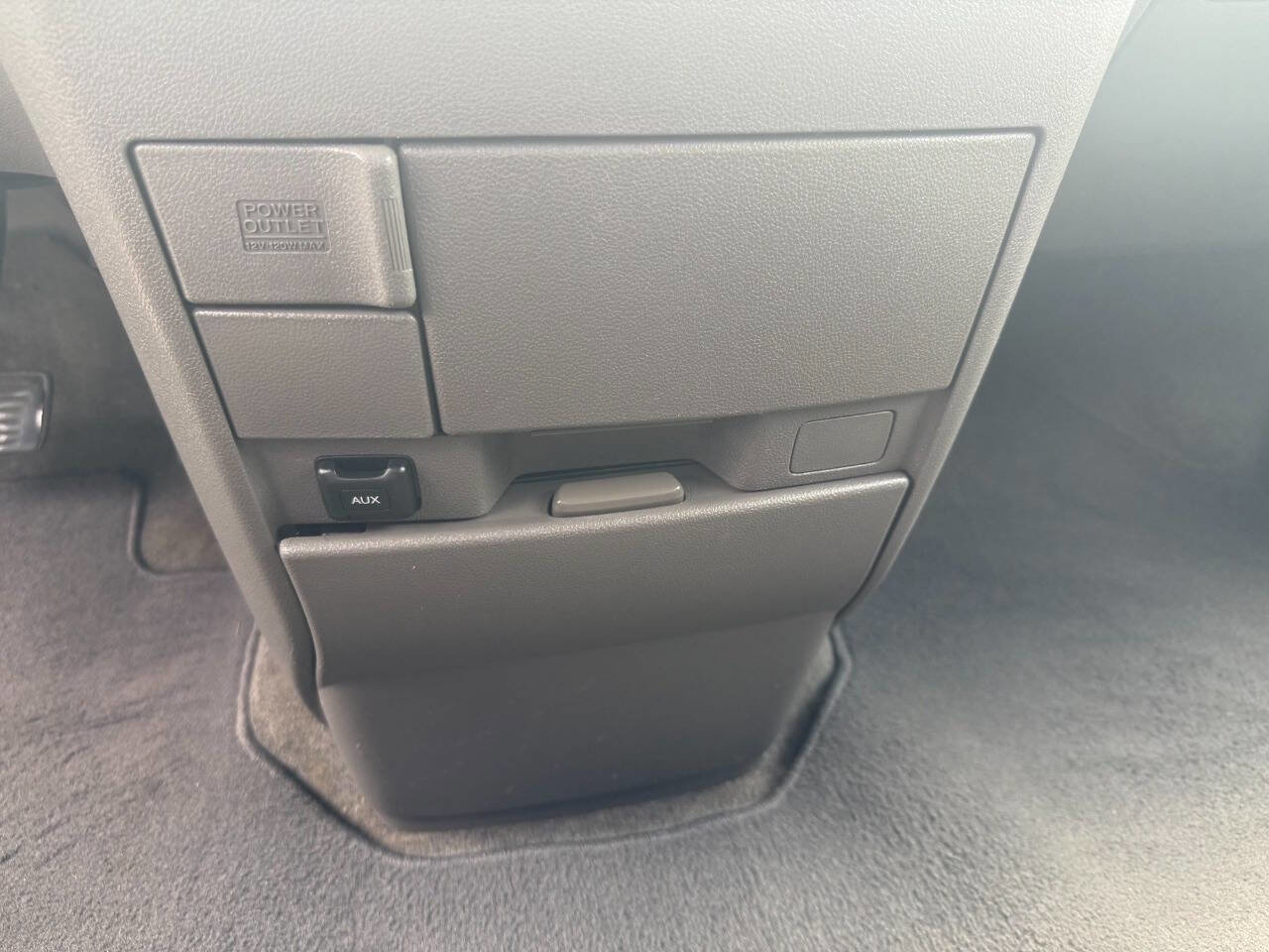 Used 2011 Honda Odyssey LX image 19