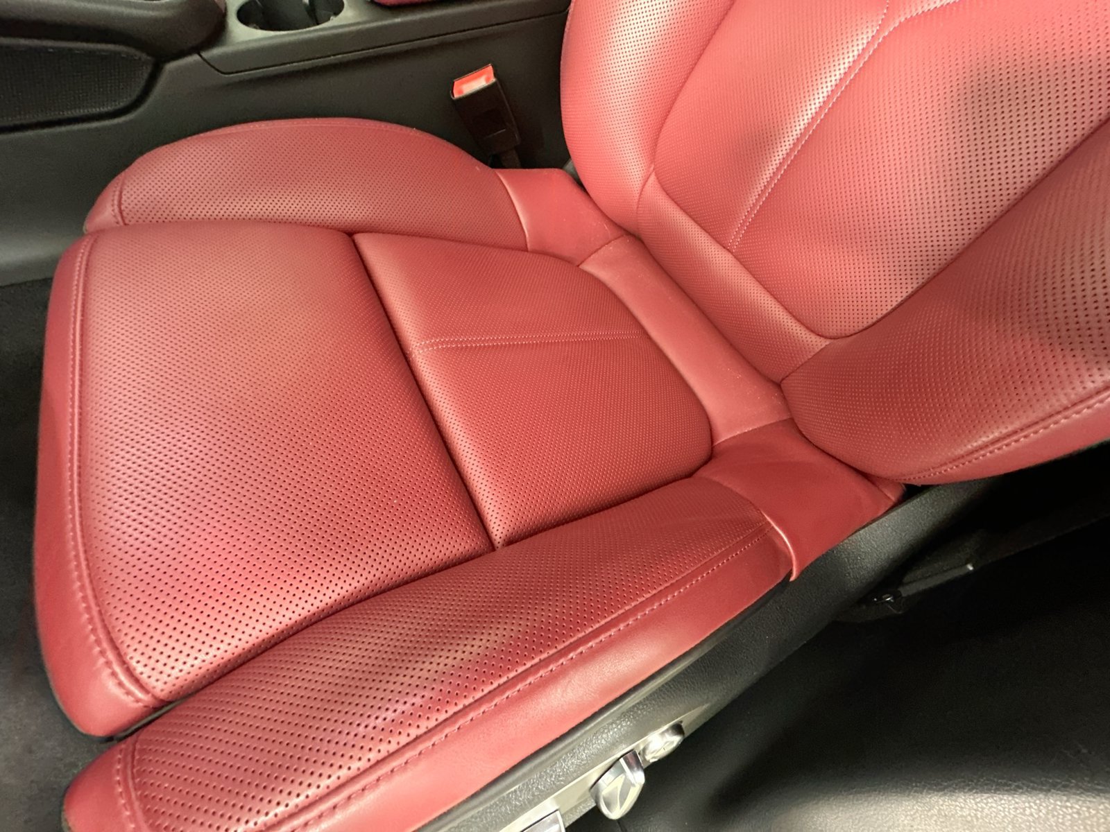 New 2026 Porsche Macan S AWD/4WD image 35