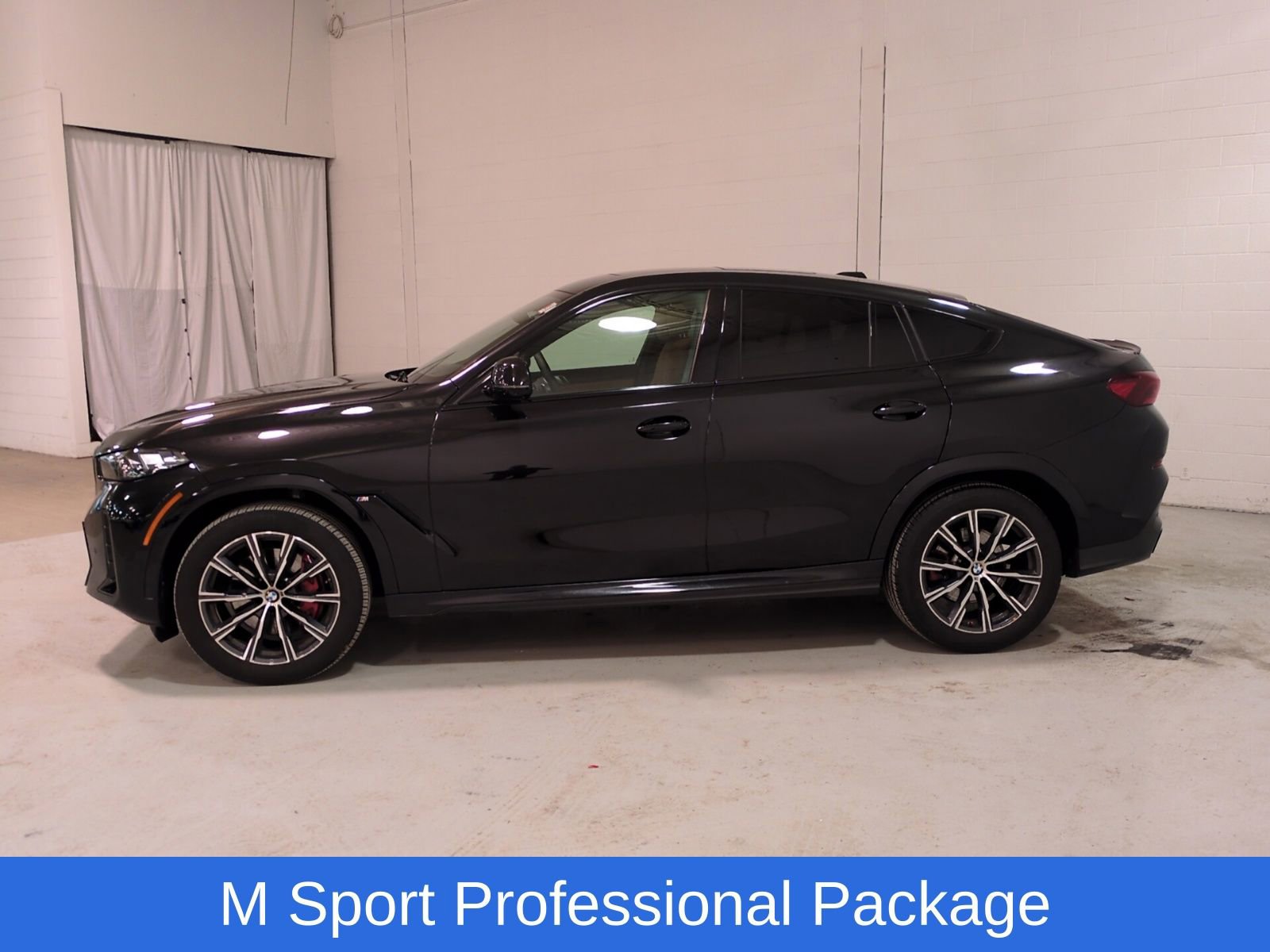 Used 2024 BMW X6 xDrive40i w/ Premium Package image 7