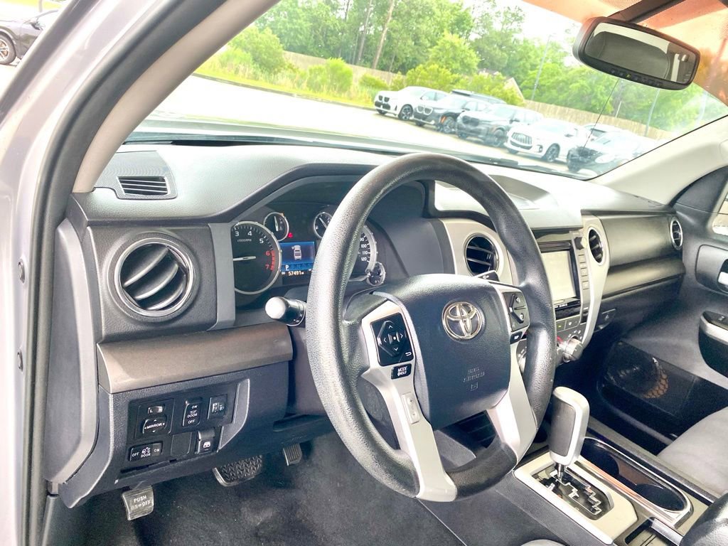Used 2017 Toyota Tundra SR5 w/ SR5 Upgrade Package AWD/4WD image 15