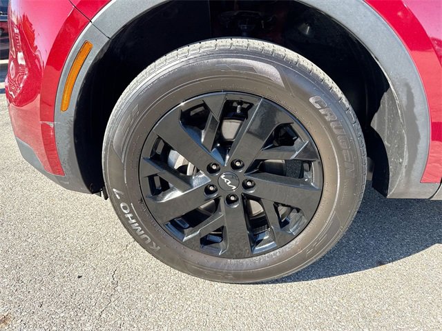 Used 2023 Kia Sorento S w/ Panoramic Sunroof Package image 10