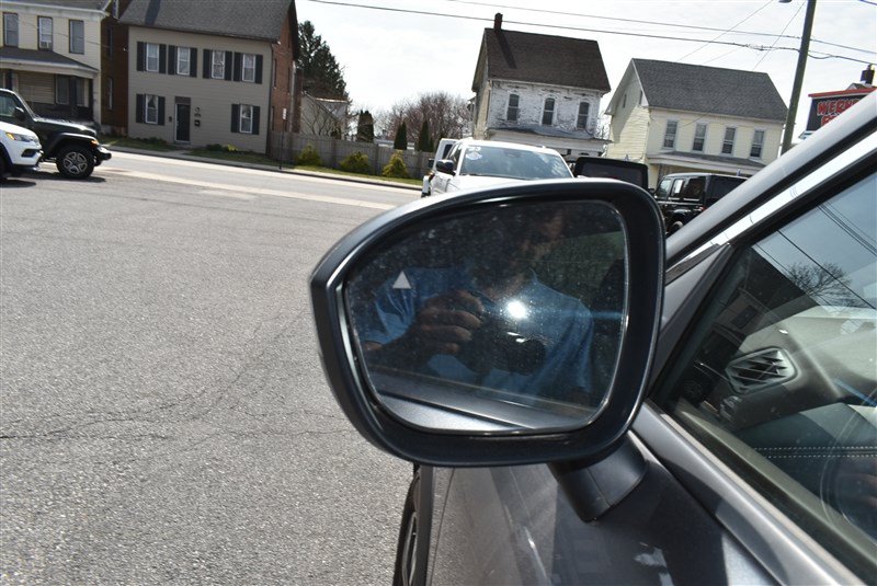 Used 2023 Nissan Rogue SV AWD/4WD image 10