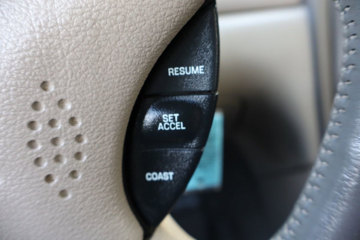 Used 1999 Ford Mustang Cobra image 26