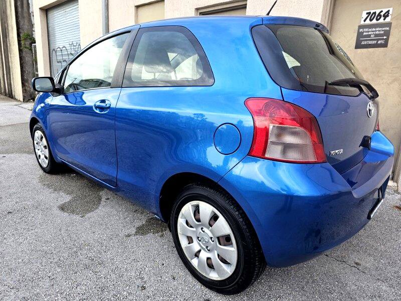 Used 2007 Toyota Yaris 2-Door Hatchback image 14