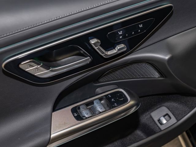 Used 2025 Mercedes-Benz E 450 4MATIC Sedan image 14