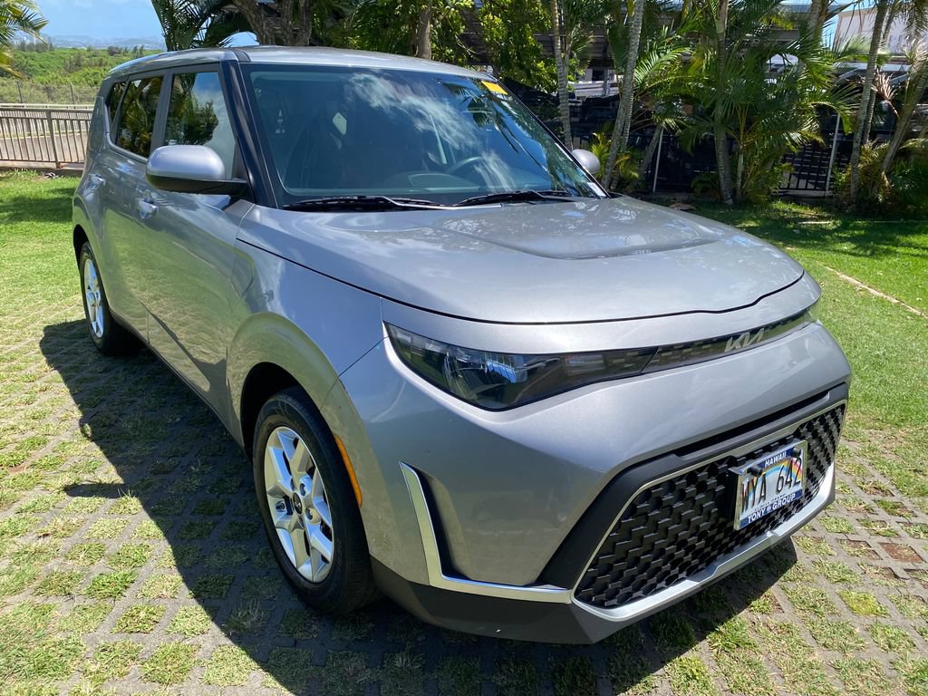 Used 2024 Kia Soul LX w/ Option Group 015 FWD video 1