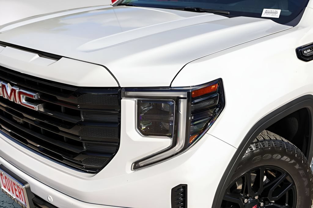 Used 2024 GMC Sierra 1500 Elevation w/ Elevation Premium Package AWD/4WD image 3