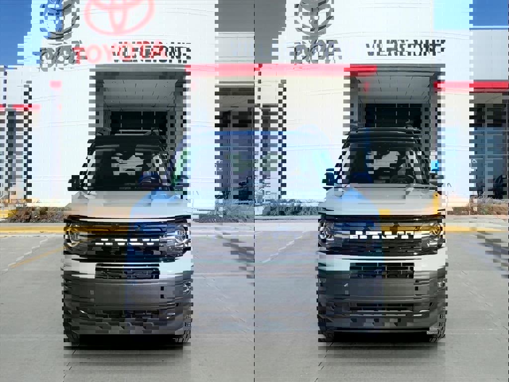 Used 2023 Ford Bronco Sport Outer Banks w/ Tech Package image 10