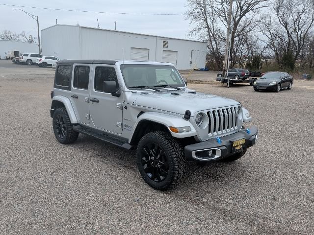 Used 2022 Jeep Wrangler Unlimited Sahara image 7