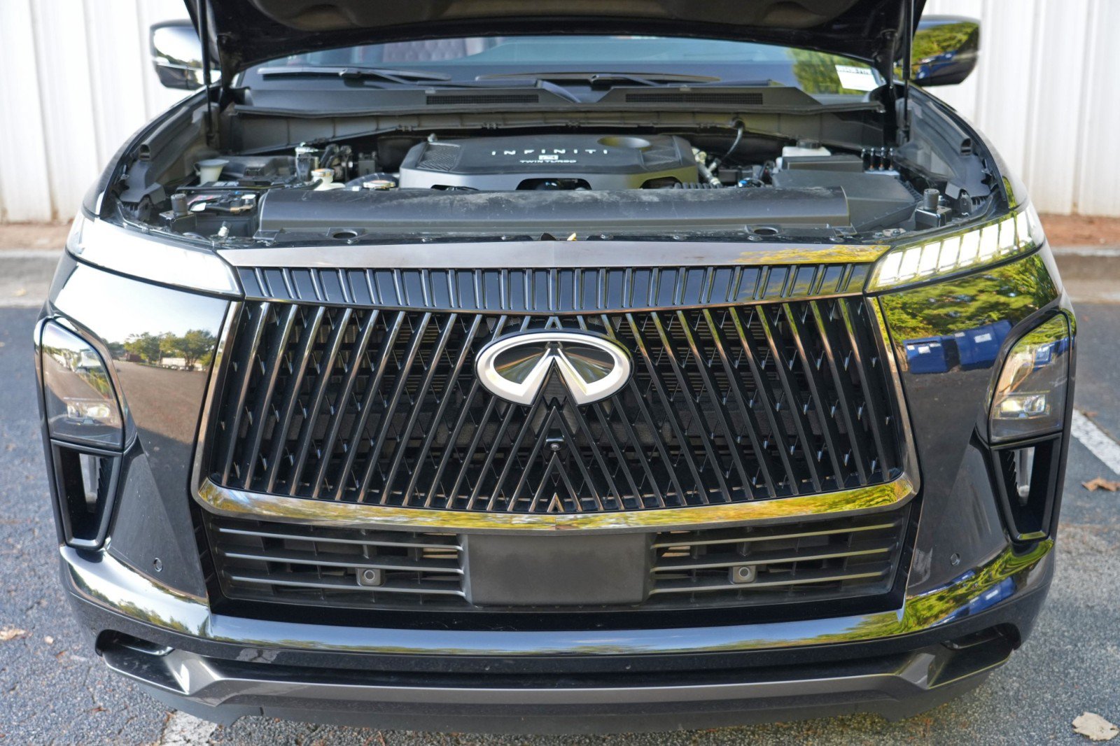 Used 2025 INFINITI QX80 Autograph AWD/4WD image 8