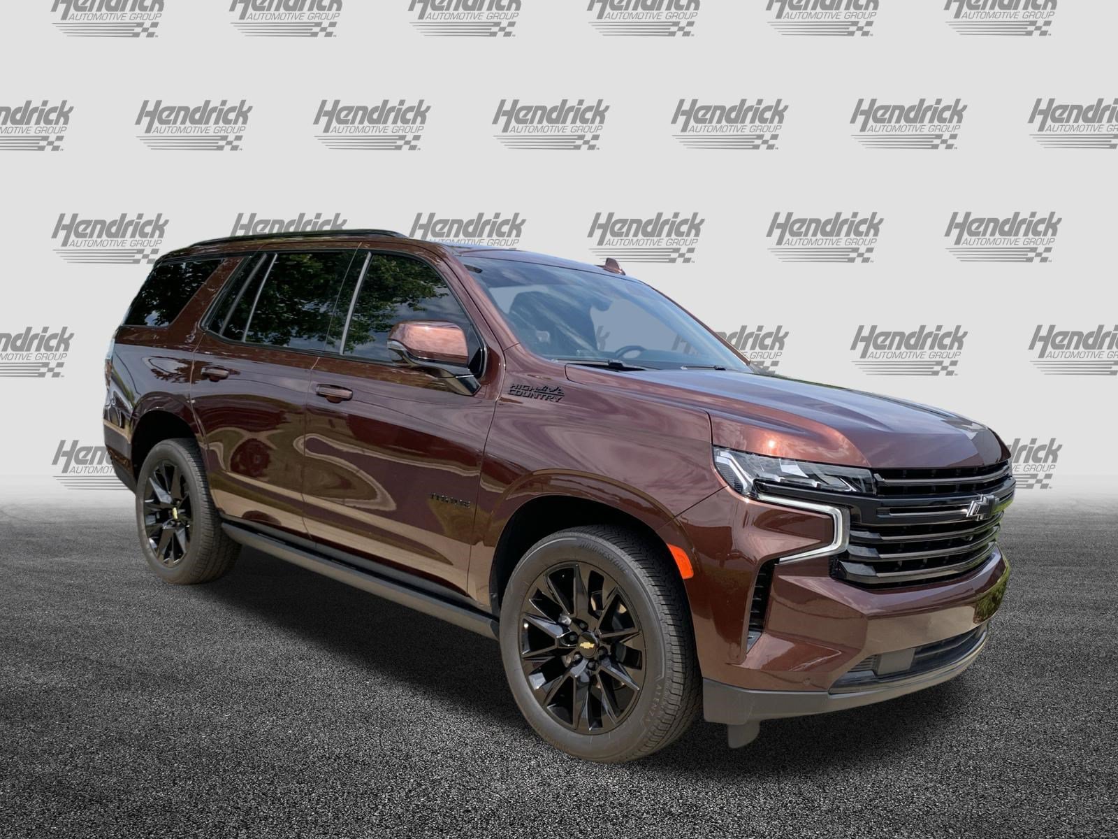 Used 2023 Chevrolet Tahoe High Country w/ Premium Package 2 AWD/4WD image 2