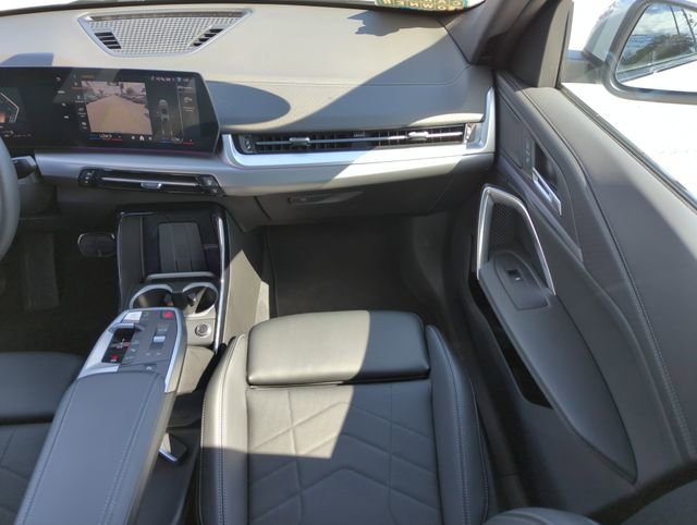 Used 2025 BMW X2 xDrive28i image 15