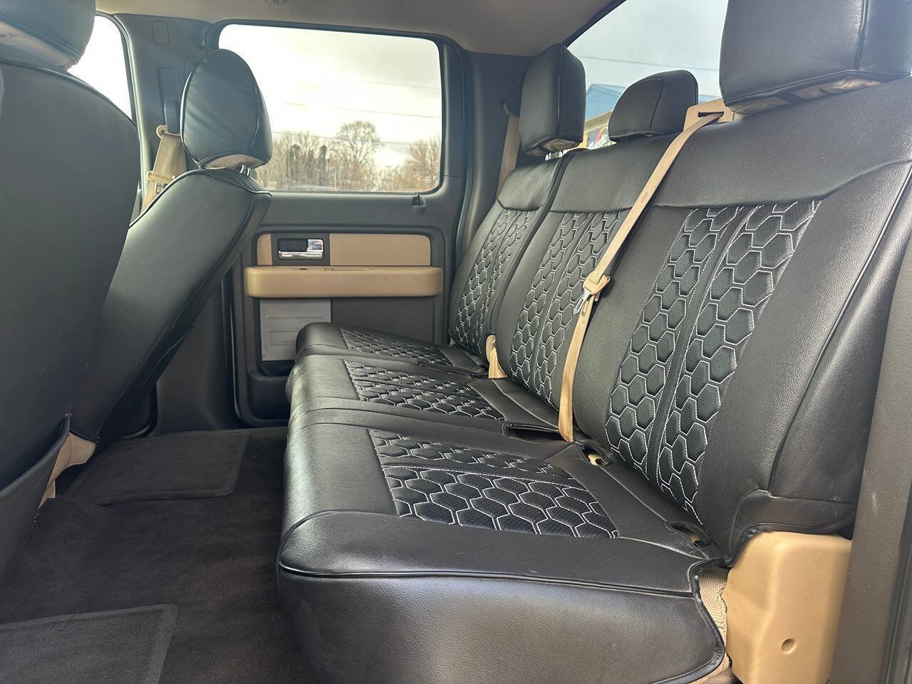 Used 2013 Ford F150 XLT w/ XLT Chrome Pkg image 16