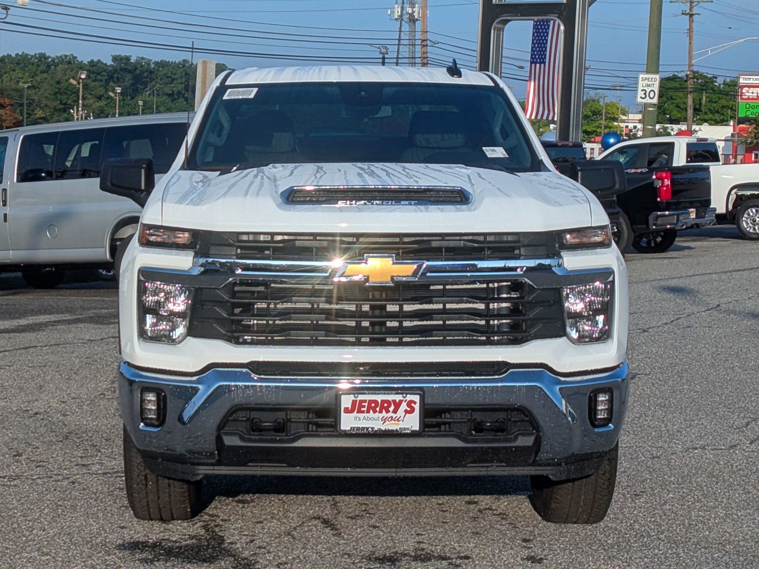 New 2026 Chevrolet Silverado 2500 LT w/ Convenience Package AWD/4WD image 2