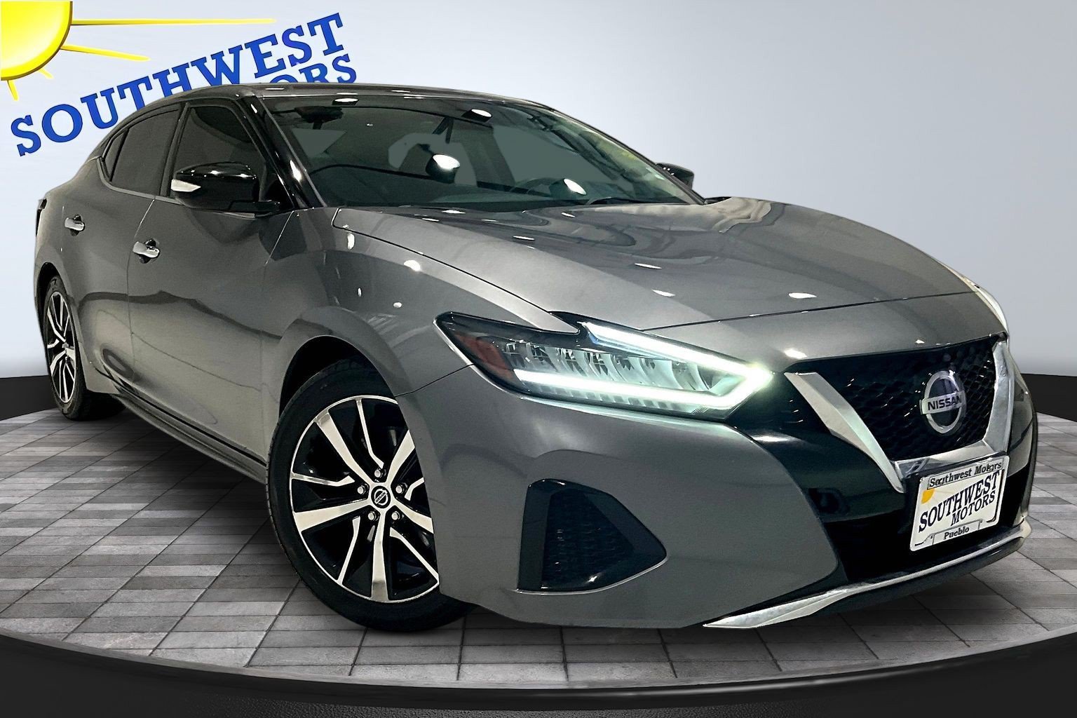 Used 2022 Nissan Maxima SV w/ Floor Mat Group FWD image 3