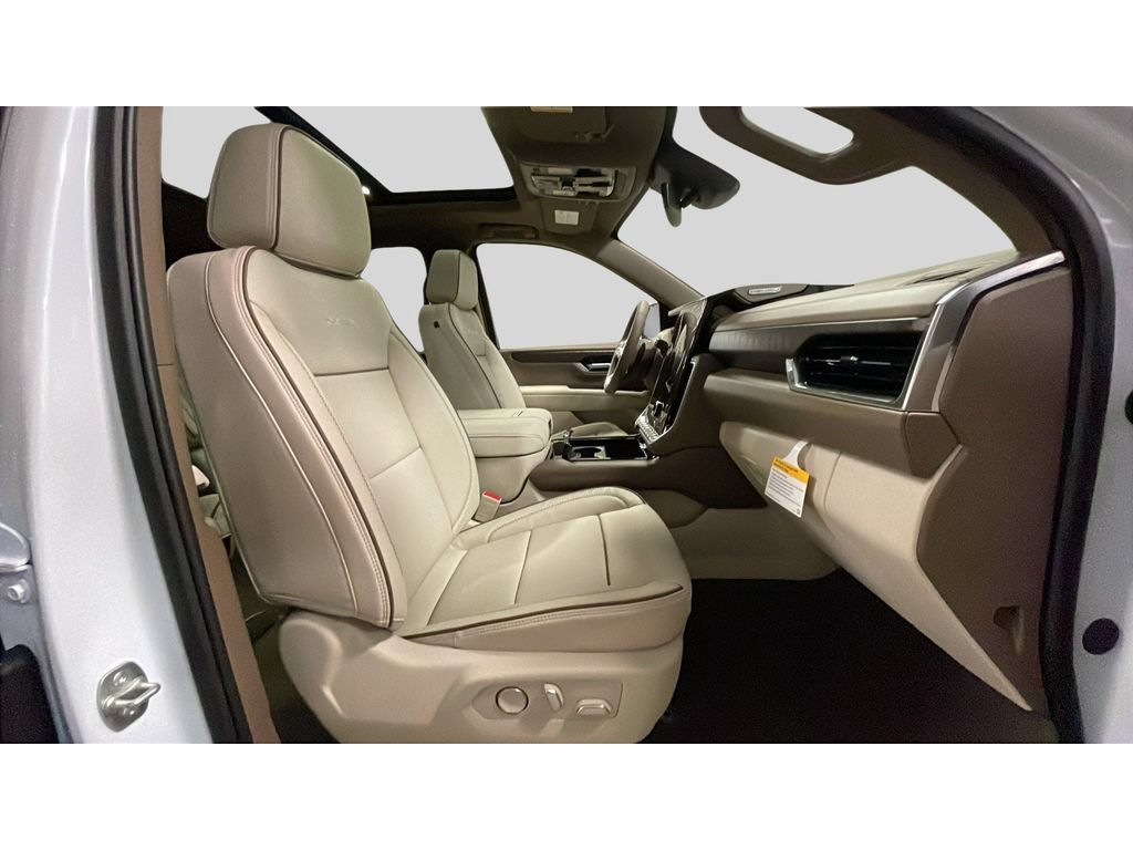 New 2026 GMC Yukon XL Denali w/ Sun & Power Step Package AWD/4WD image 18