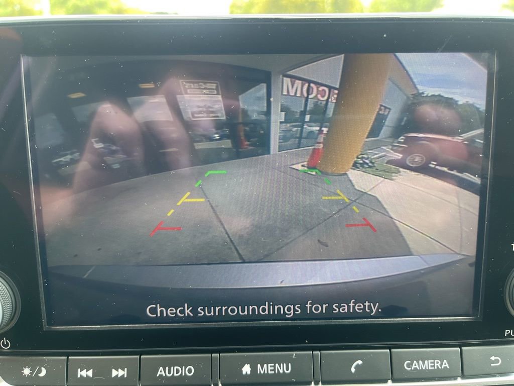 Used 2024 Nissan Rogue SV image 13