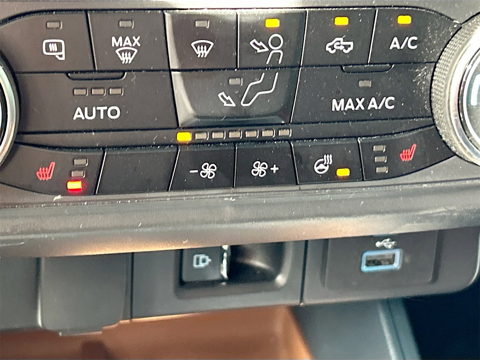 Used 2024 Ford Maverick Lariat w/ 4K Tow Package image 21