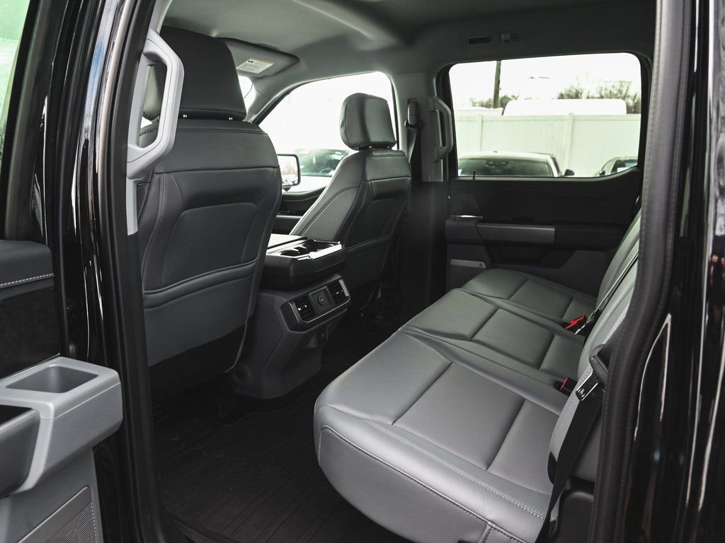 Used 2025 Ford F150 Lightning Flash image 27