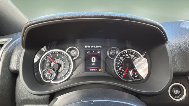 Used 2024 RAM 2500 Tradesman w/ Chrome Appearance Group image 14