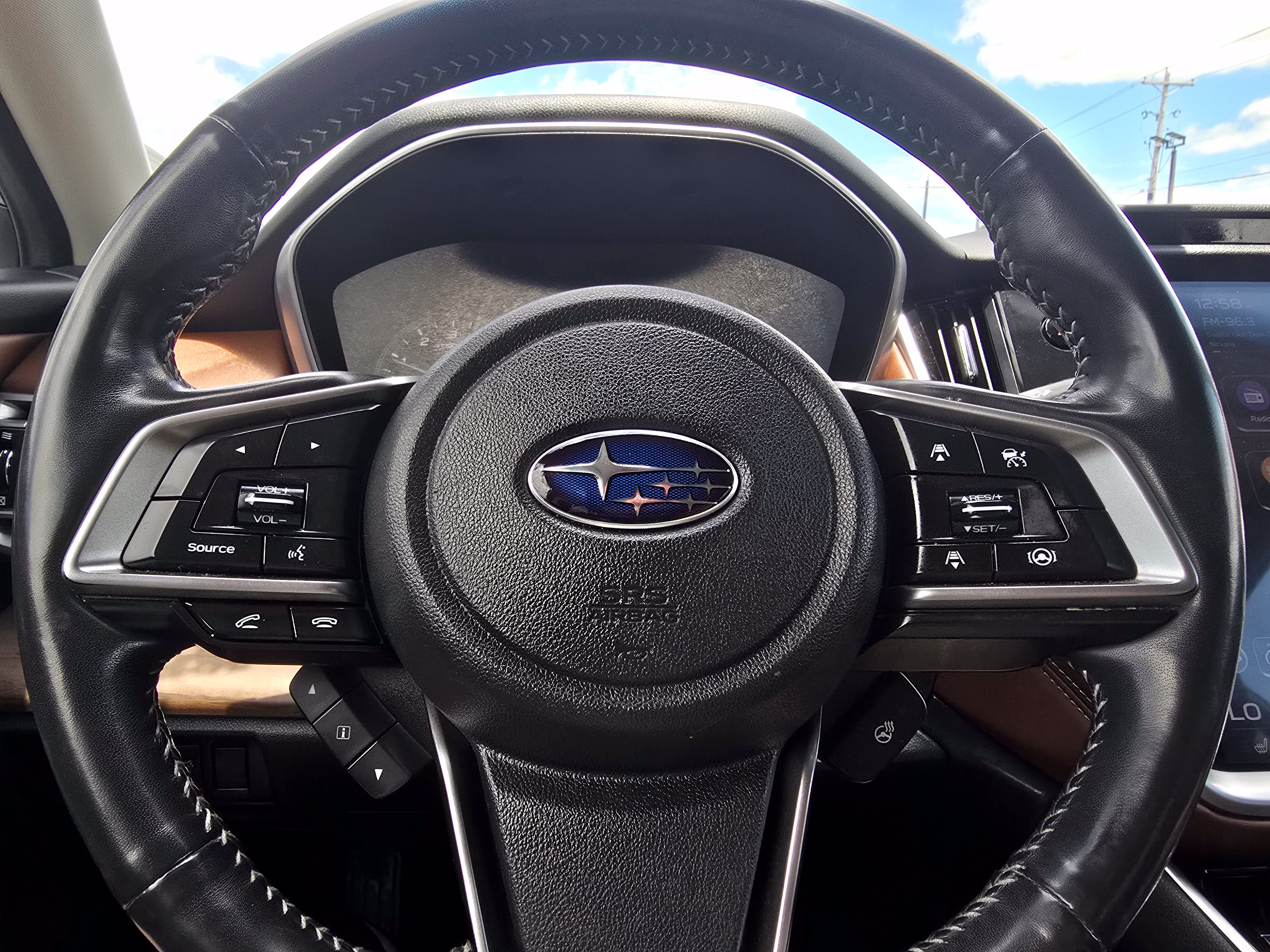 Used 2020 Subaru Outback Touring XT AWD/4WD image 25