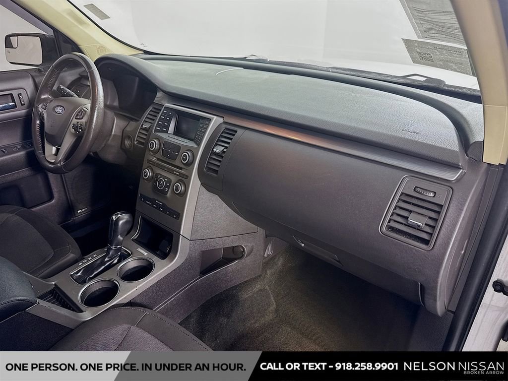 Used 2016 Ford Flex SE image 28