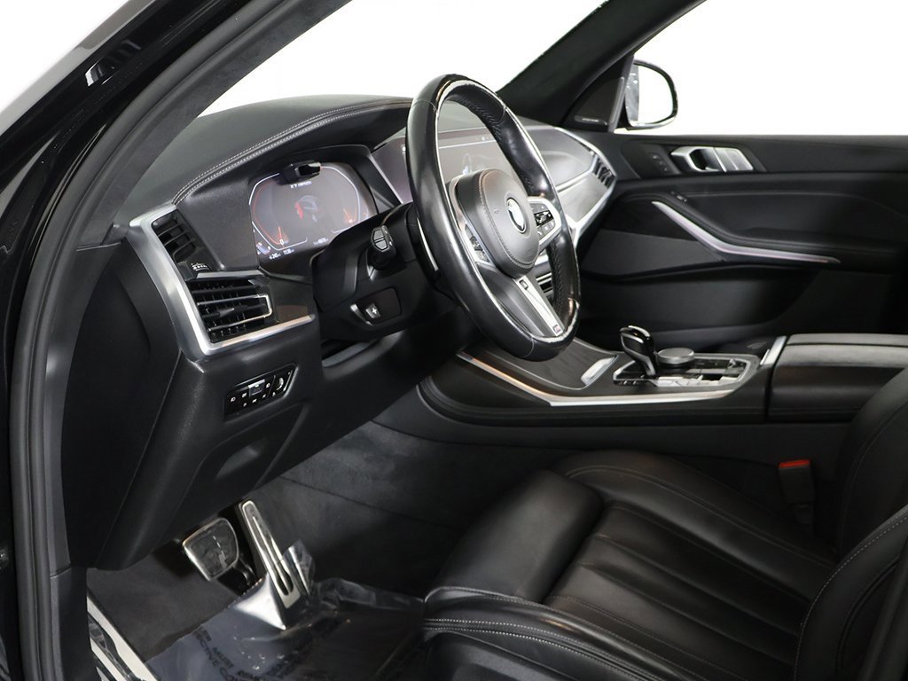 Used 2022 BMW X7 M50i image 29