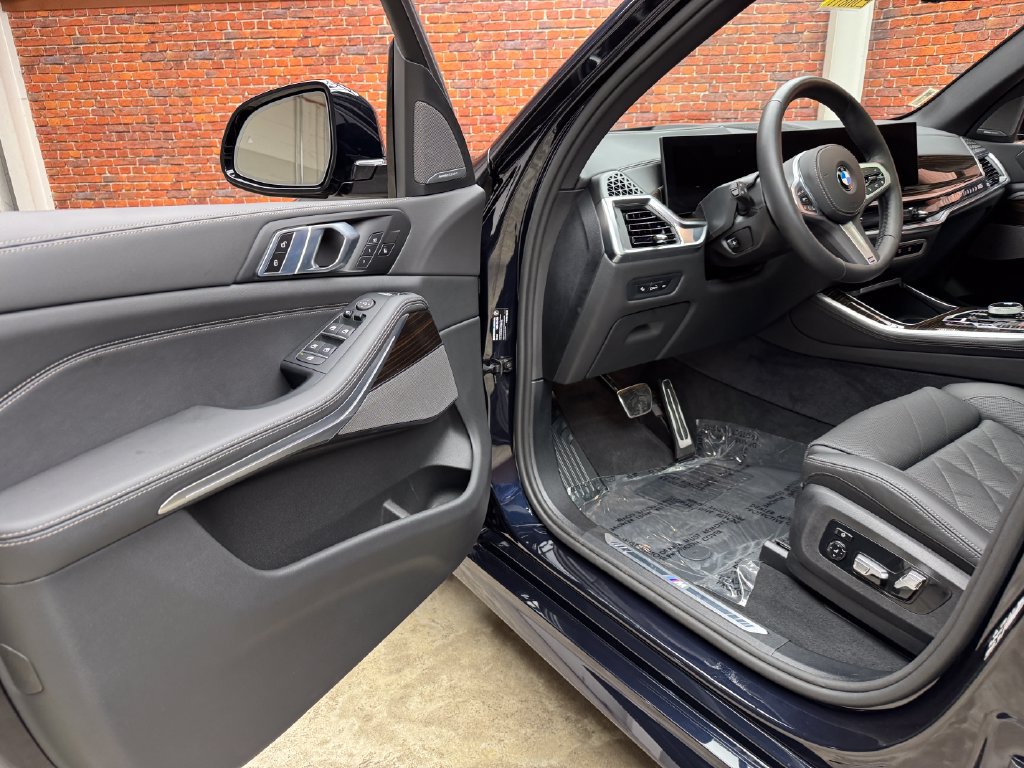 Certified 2026 BMW X5 xDrive40i AWD/4WD image 10