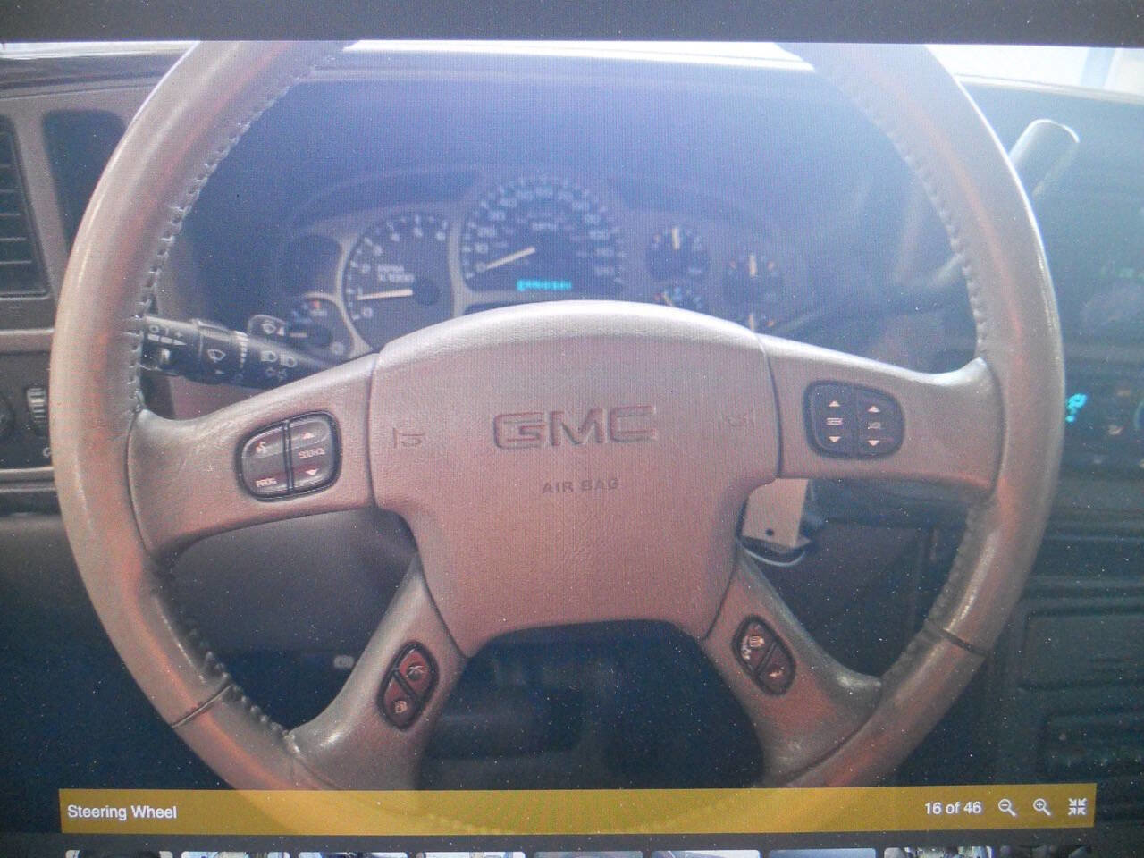 Used 2004 GMC Yukon Denali image 11