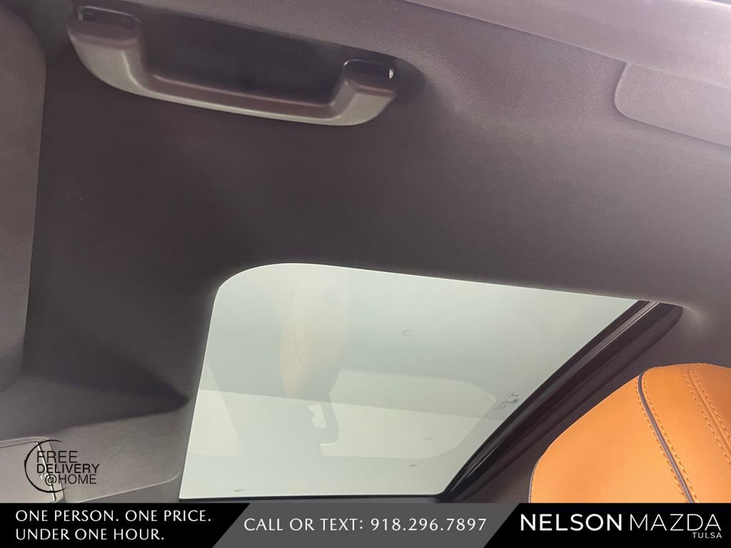 Used 2018 Land Rover Discovery HSE image 31