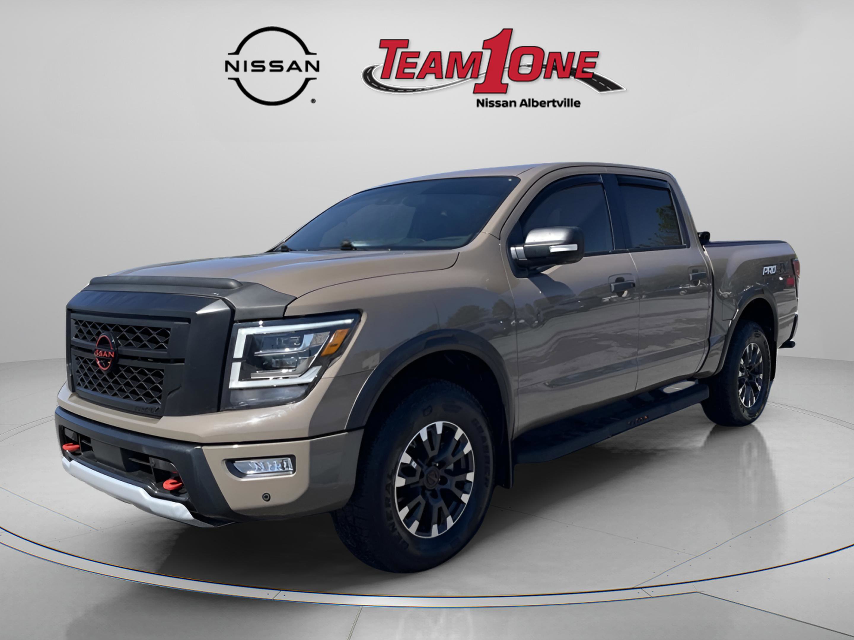 Used 2024 Nissan Titan PRO-4X w/ Pro-4x Convenience Package image 5
