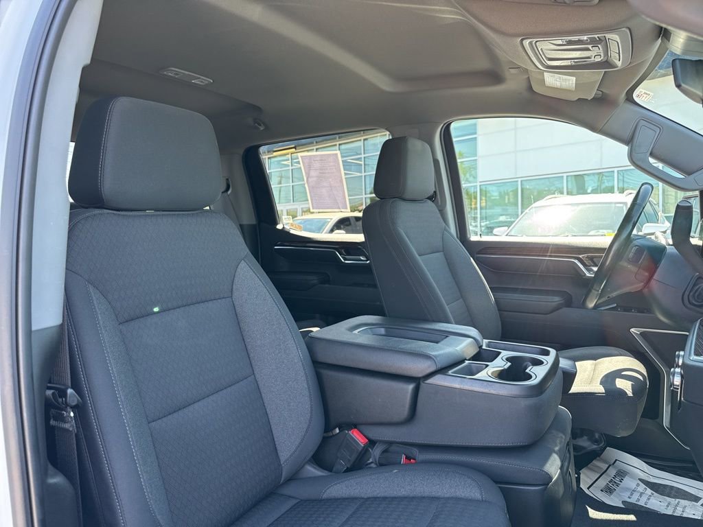 Used 2022 GMC Sierra 1500 Elevation w/ X31 Off-Road Package AWD/4WD image 18