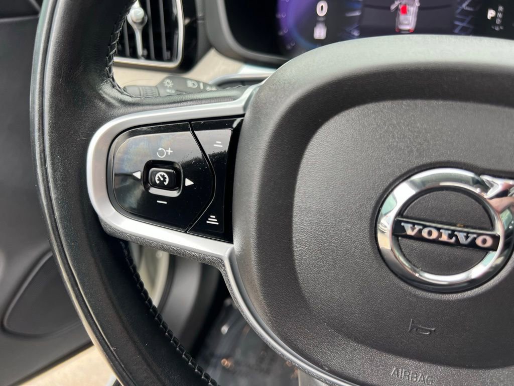 Used 2022 Volvo XC60 T8 Inscription w/ Advanced Package image 39