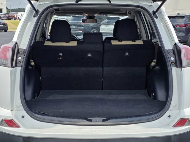 Used 2018 Toyota RAV4 XLE w/ Plus Extra Value Package FWD image 28