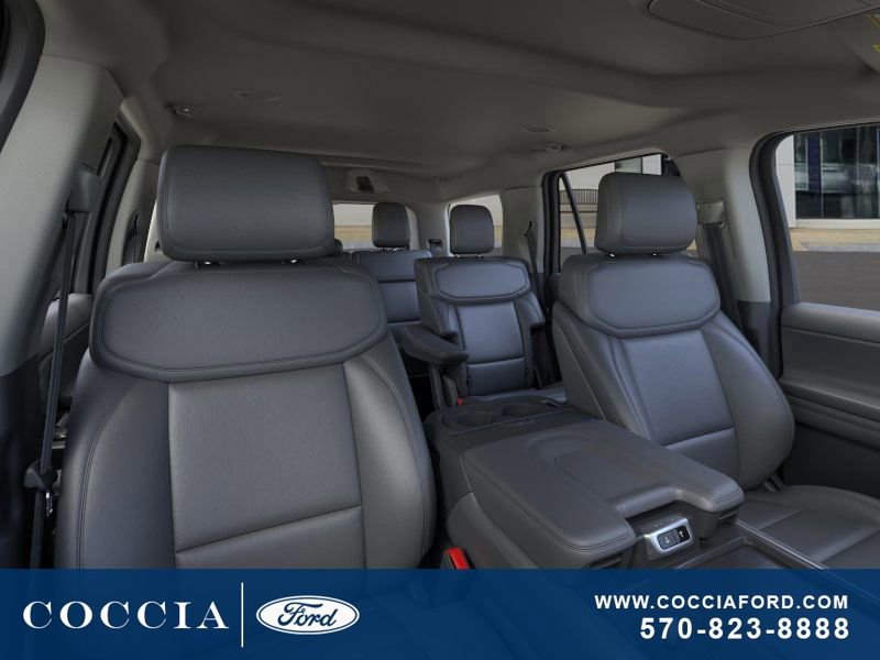 New 2026 Ford Expedition Active image 10