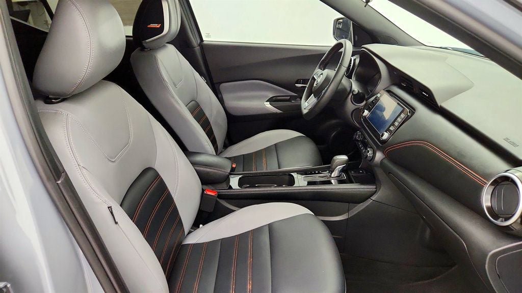 Used 2024 Nissan Kicks SR w/ SR Premium Package FWD image 23