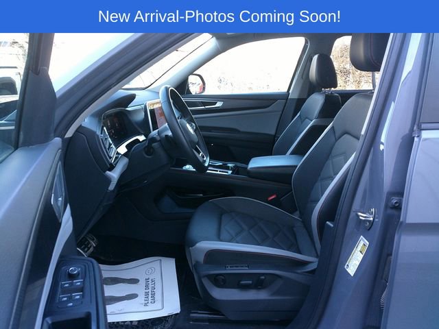 Used 2024 Volkswagen Atlas Peak Edition SEL AWD/4WD image 24