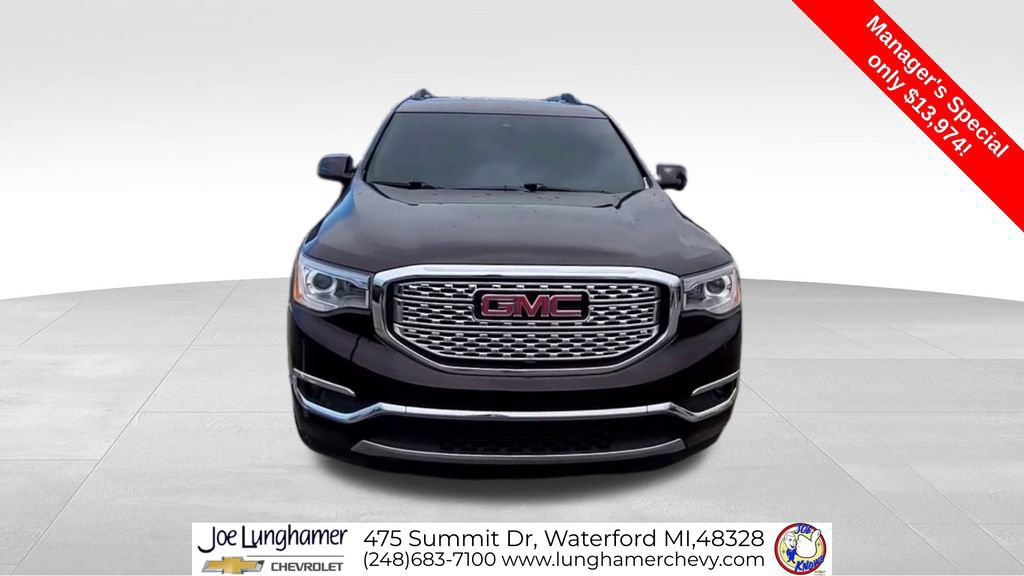 Used 2018 GMC Acadia Denali w/ Technology Package FWD image 3