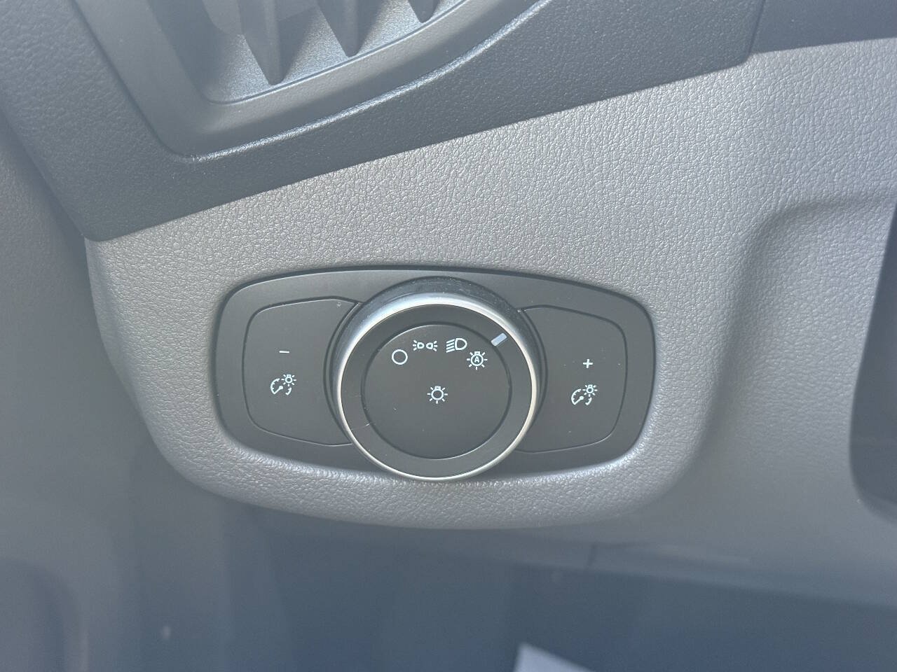 Used 2020 Ford Transit Connect XL FWD image 11