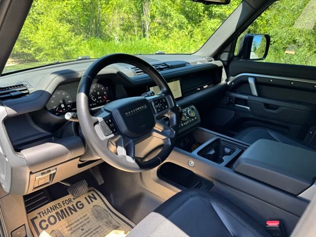 Used 2024 Land Rover Defender 110 X-Dynamic SE AWD/4WD image 9