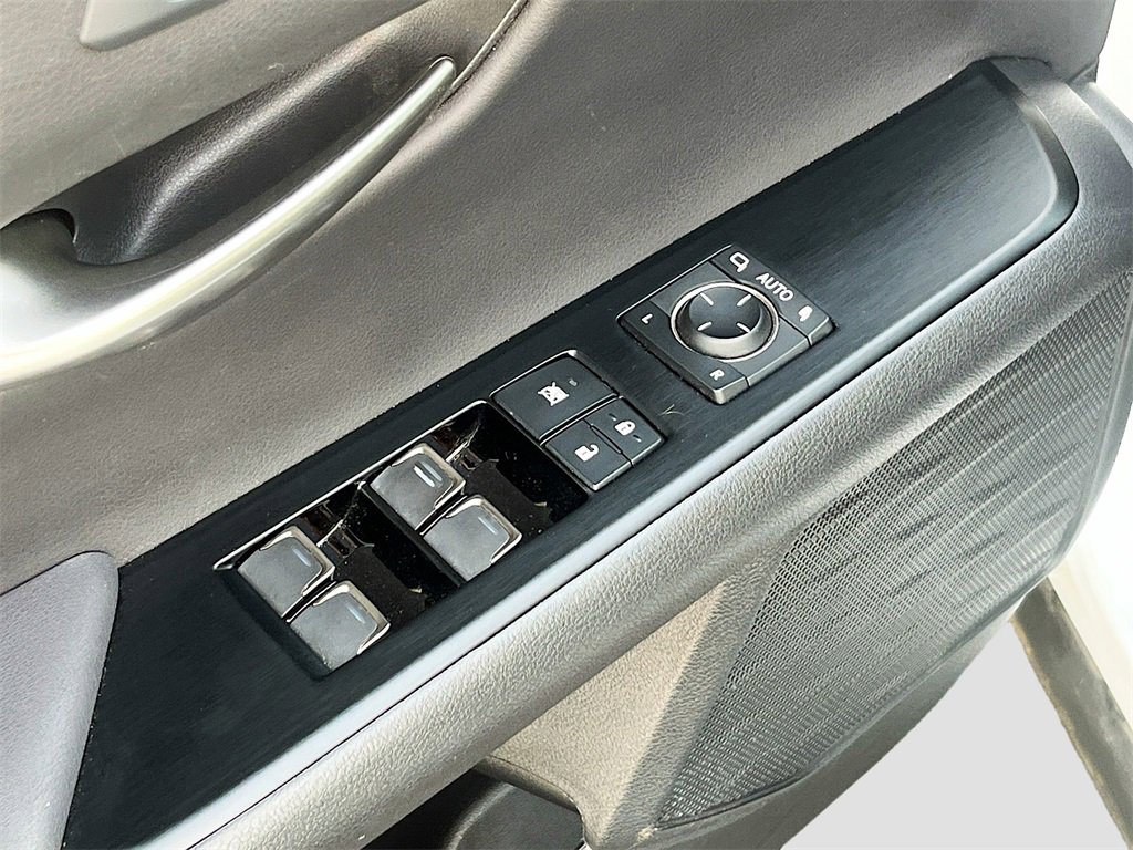 Used 2024 Lexus UX 250h F Sport image 17