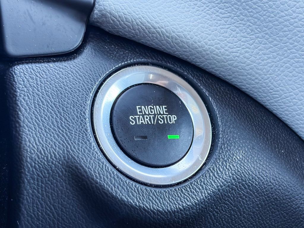 Used 2022 Chevrolet Equinox LS w/ LS Convenience Package image 24