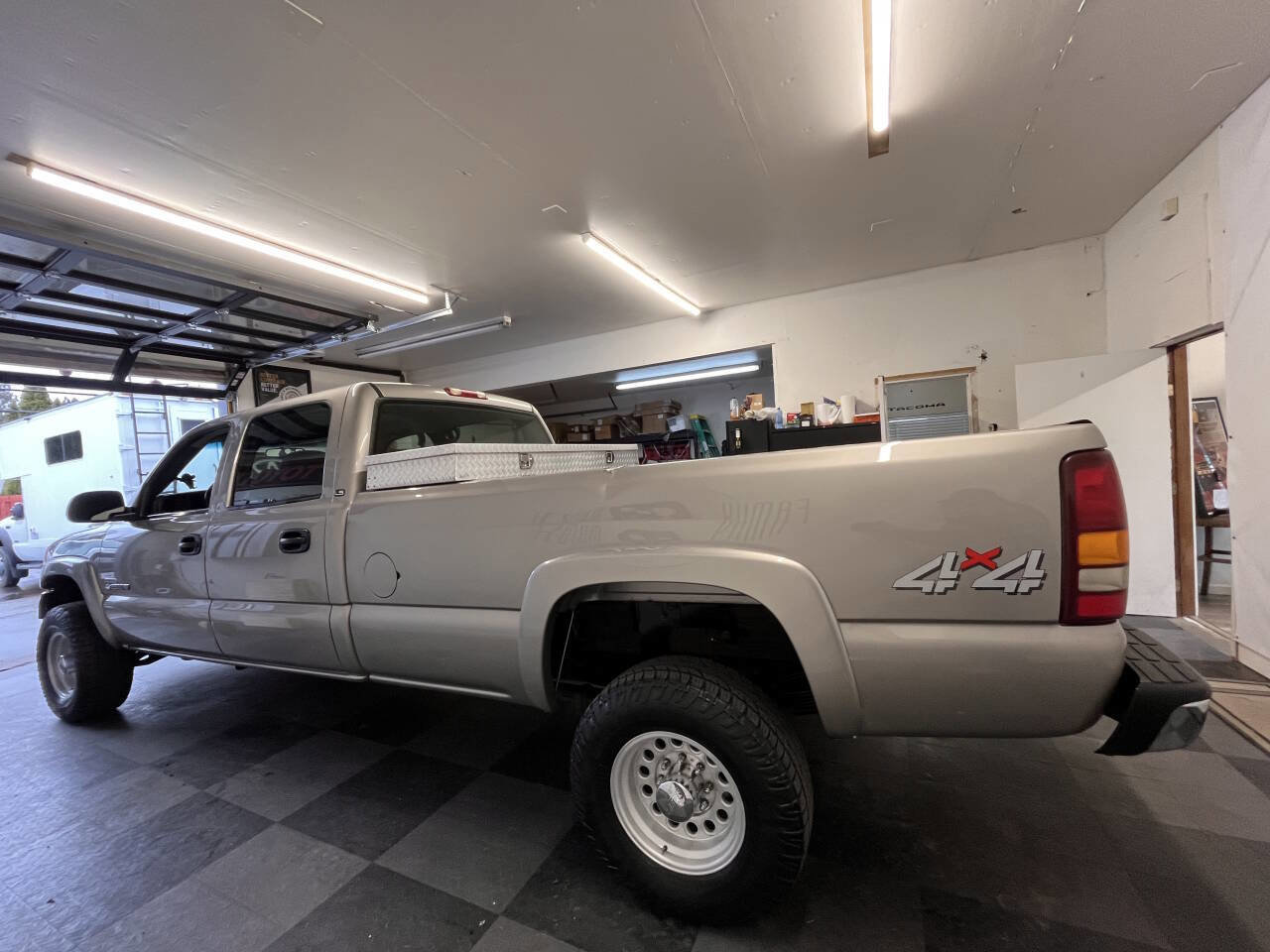 Used 2002 Chevrolet Silverado 2500 LS w/ Electrical Convenience Pkg image 7