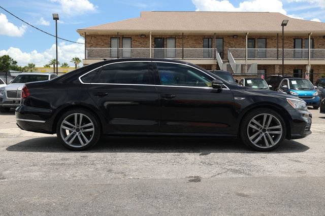 Used 2017 Volkswagen Passat 1.8T R-Line FWD image 16