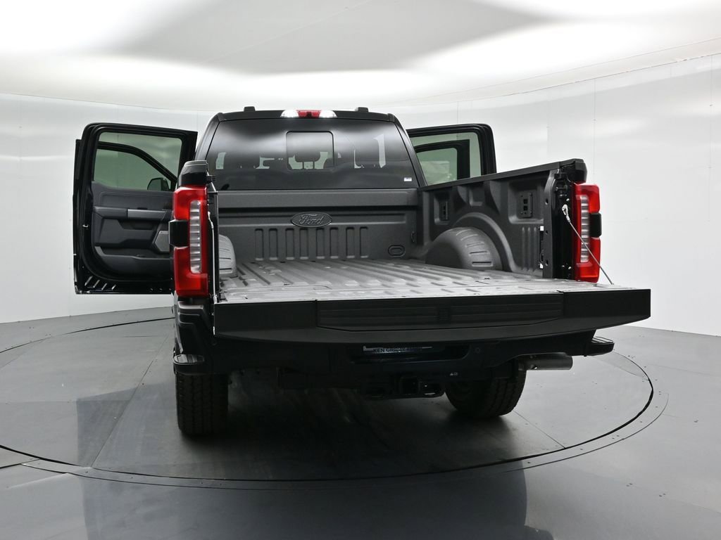 New 2025 Ford F250 Lariat w/ Lariat Ultimate Package image 33