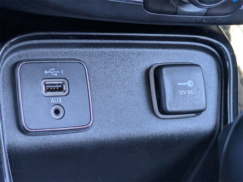 Used 2019 Jeep Compass Latitude FWD image 22